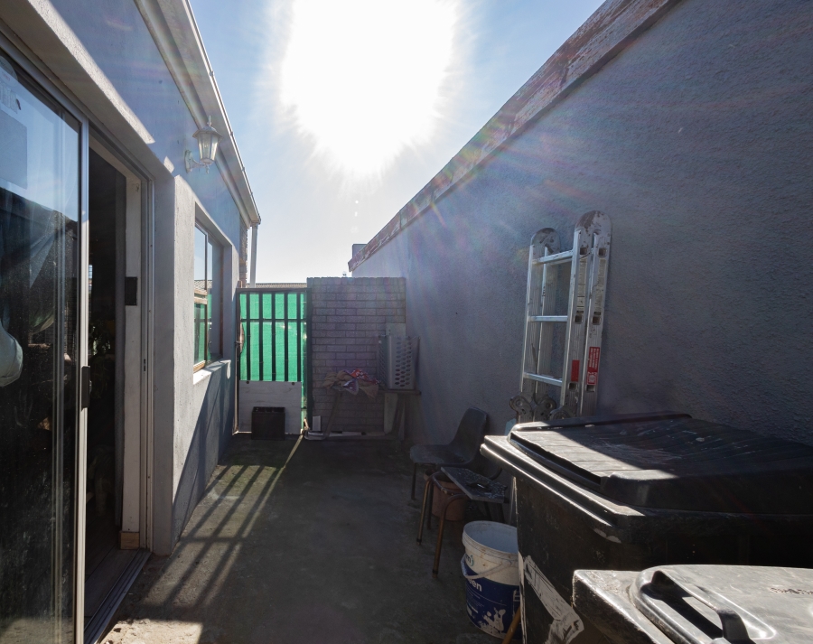 3 Bedroom Property for Sale in Silversands Western Cape